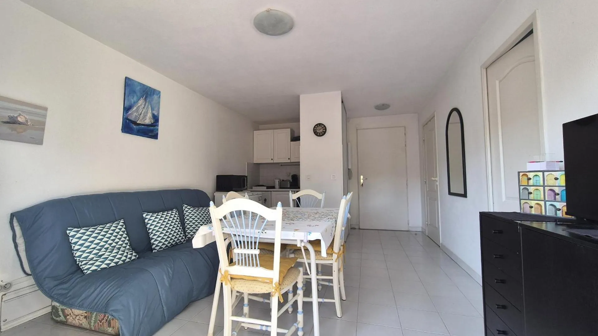 Apartment Le Quercus Appartement 2,4 Personnes Proche Mer Saint-Raphael